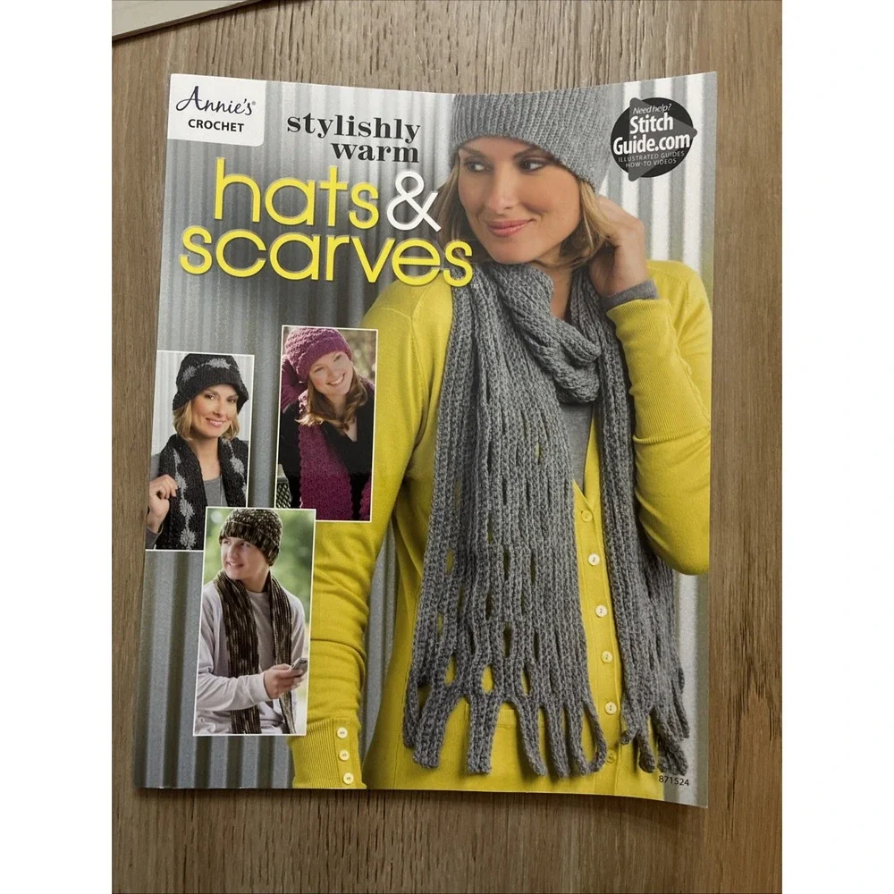 Lot Of 3 Annie's Crochet Books Baskets Hats & Scarves Yo-Yo Crochet
